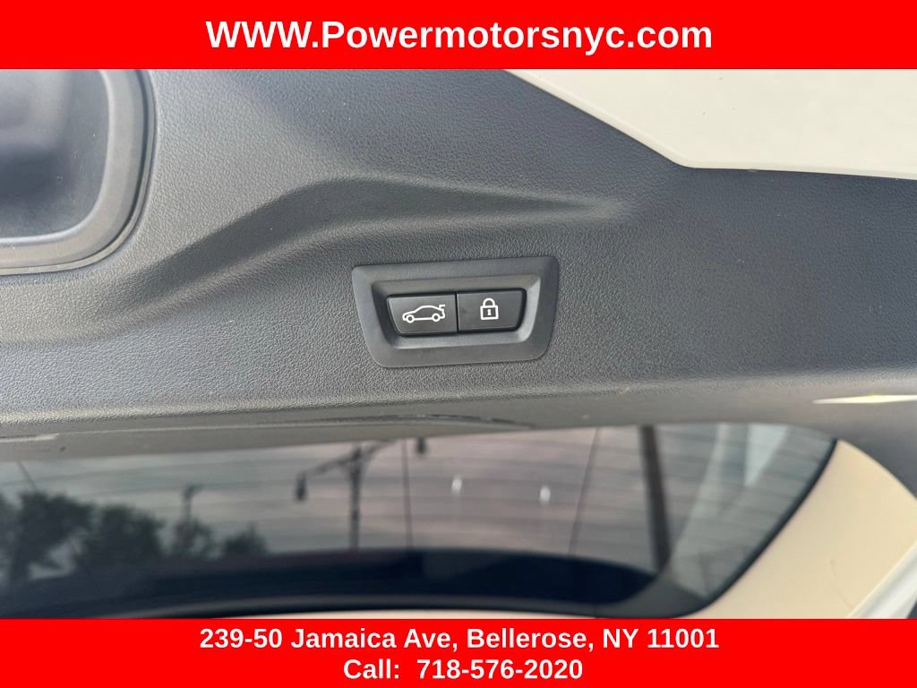 Used 2022 BMW X7 xDrive40i w/ Premium Package AWD/4WD image 26
