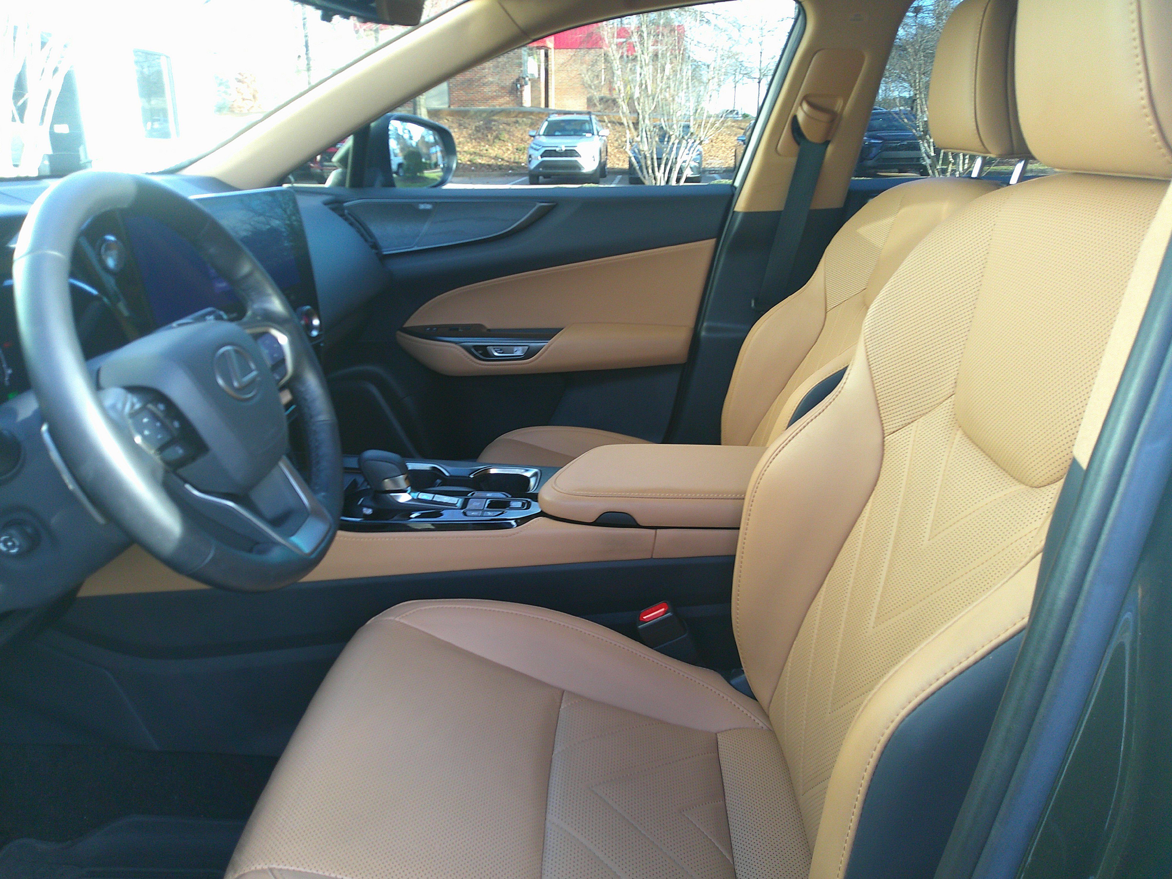 Used 2022 Lexus NX 350h AWD image 16