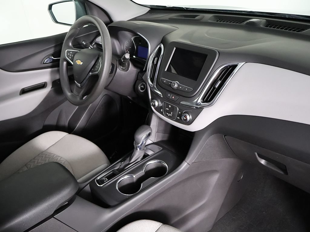 Used 2024 Chevrolet Equinox LS w/ LS Convenience Package FWD image 23