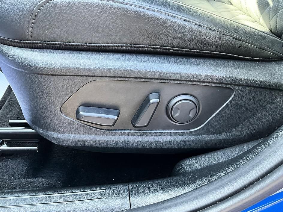 Used 2025 Kia Sportage X-Line w/ Premium Package image 15