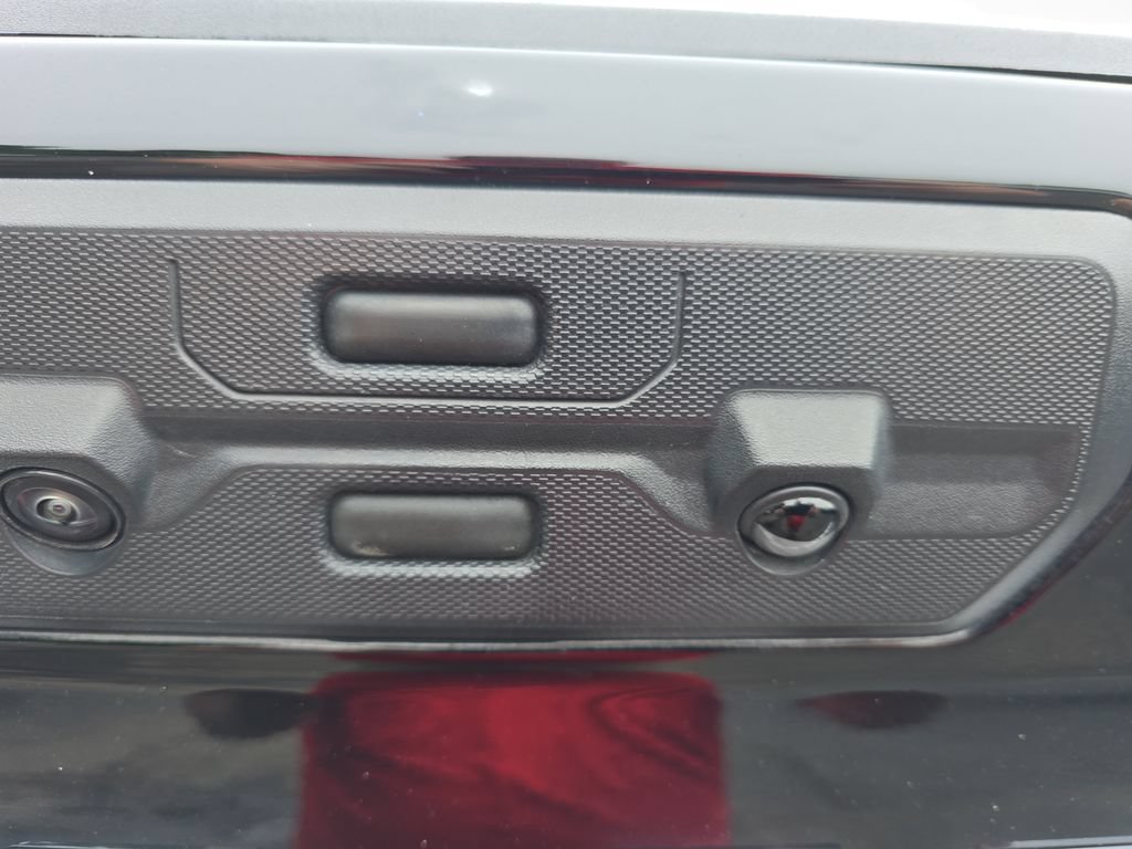 Certified 2024 GMC Sierra 3500 Denali Ultimate AWD/4WD image 14