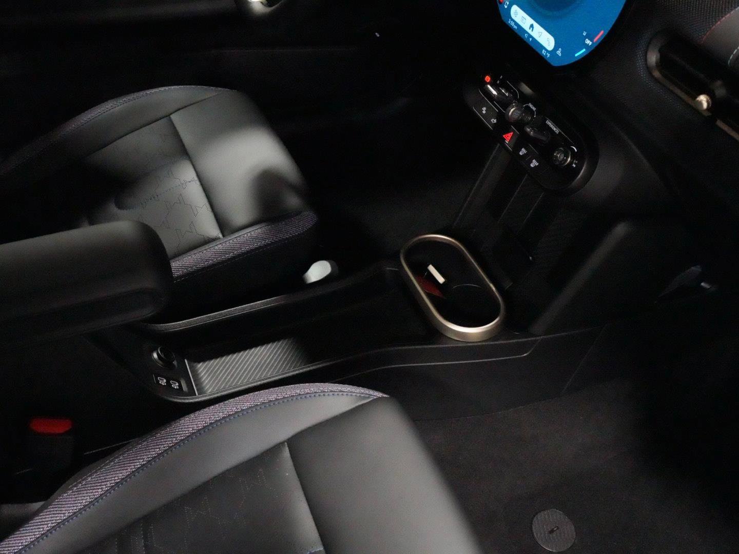 Certified 2025 MINI Cooper S image 5