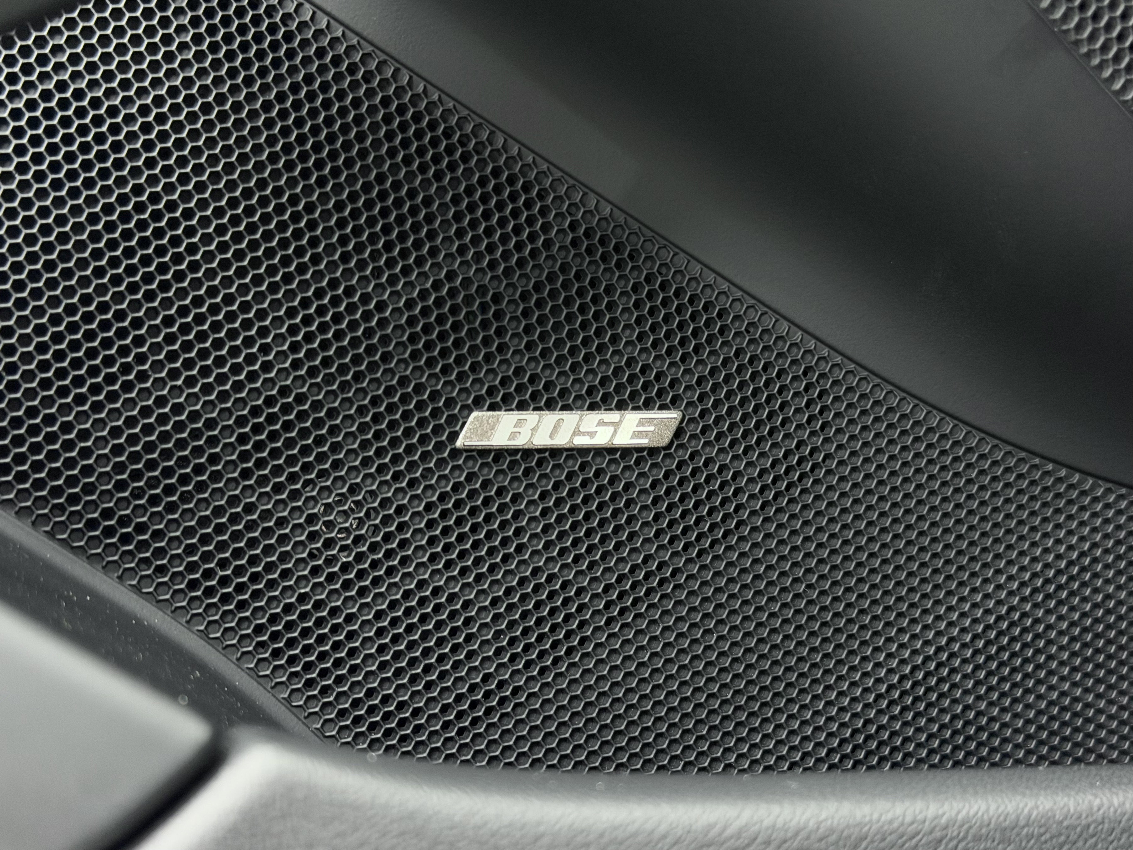 Certified 2025 Porsche 718 Cayman RWD image 26