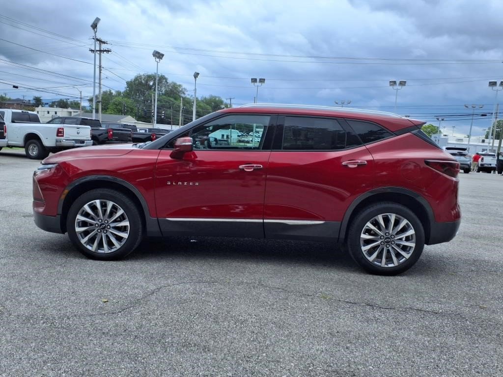 Certified 2023 Chevrolet Blazer Premier w/ Driver Confidence II Package image 11