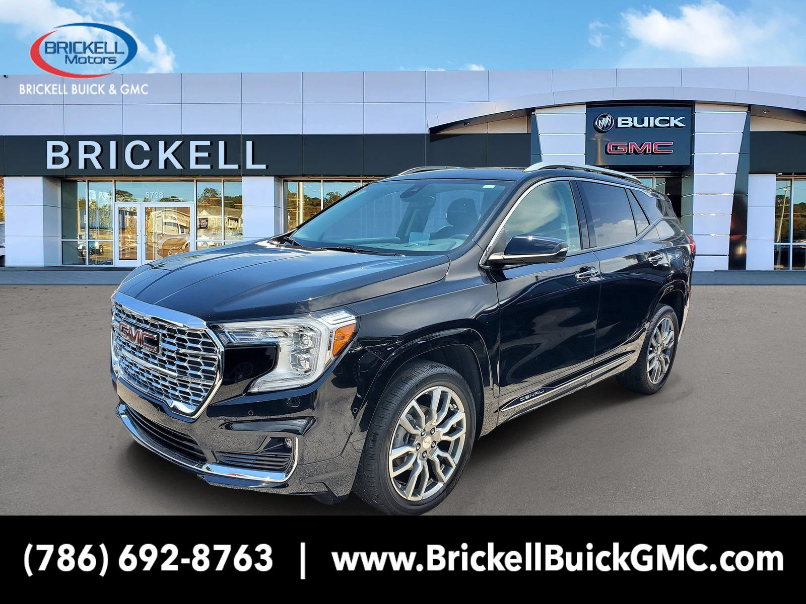 Used 2024 GMC Terrain Denali w/ Denali Premium Package