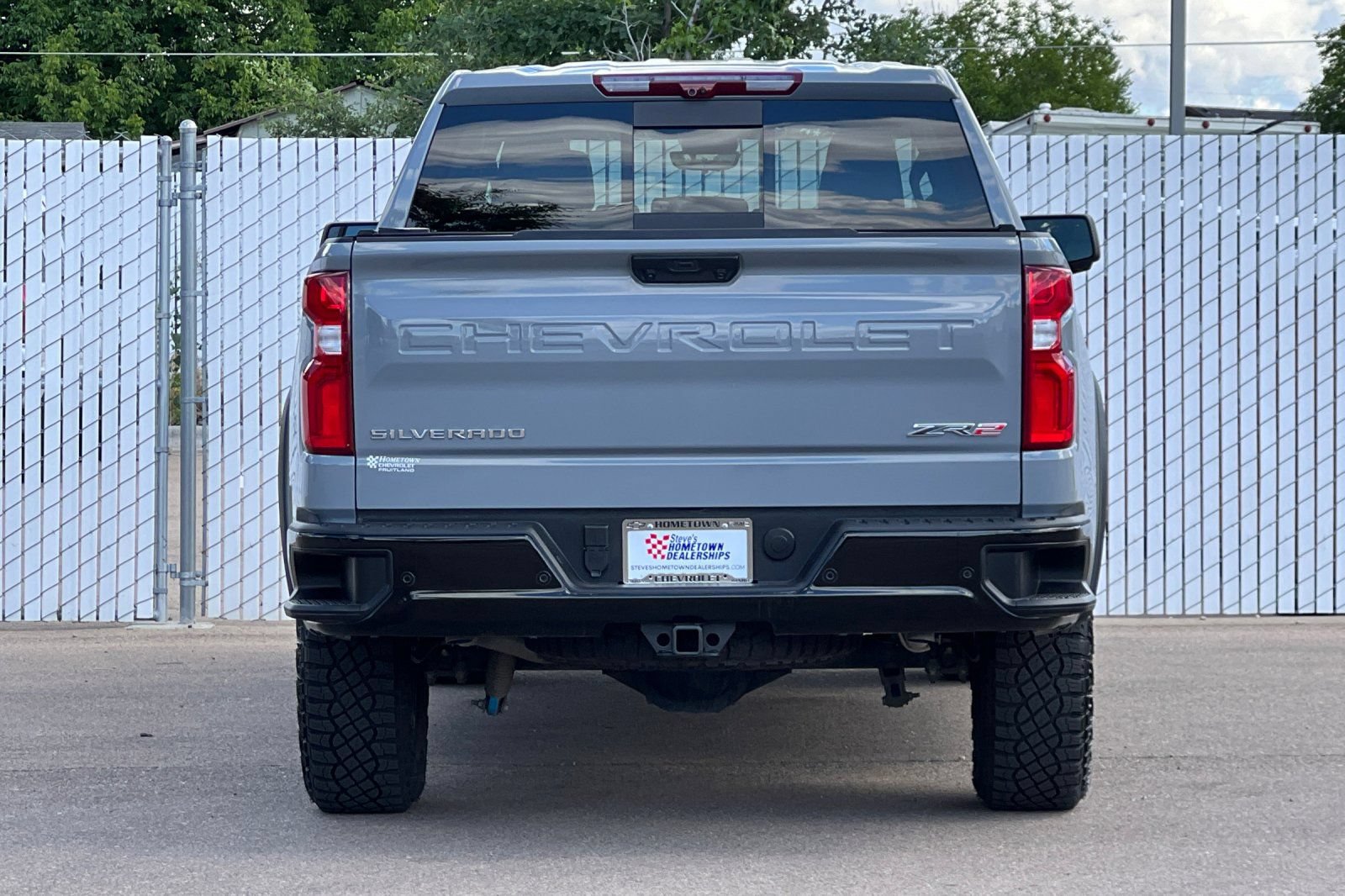 Used 2025 Chevrolet Silverado 1500 ZR2 w/ Technology Package AWD/4WD image 5