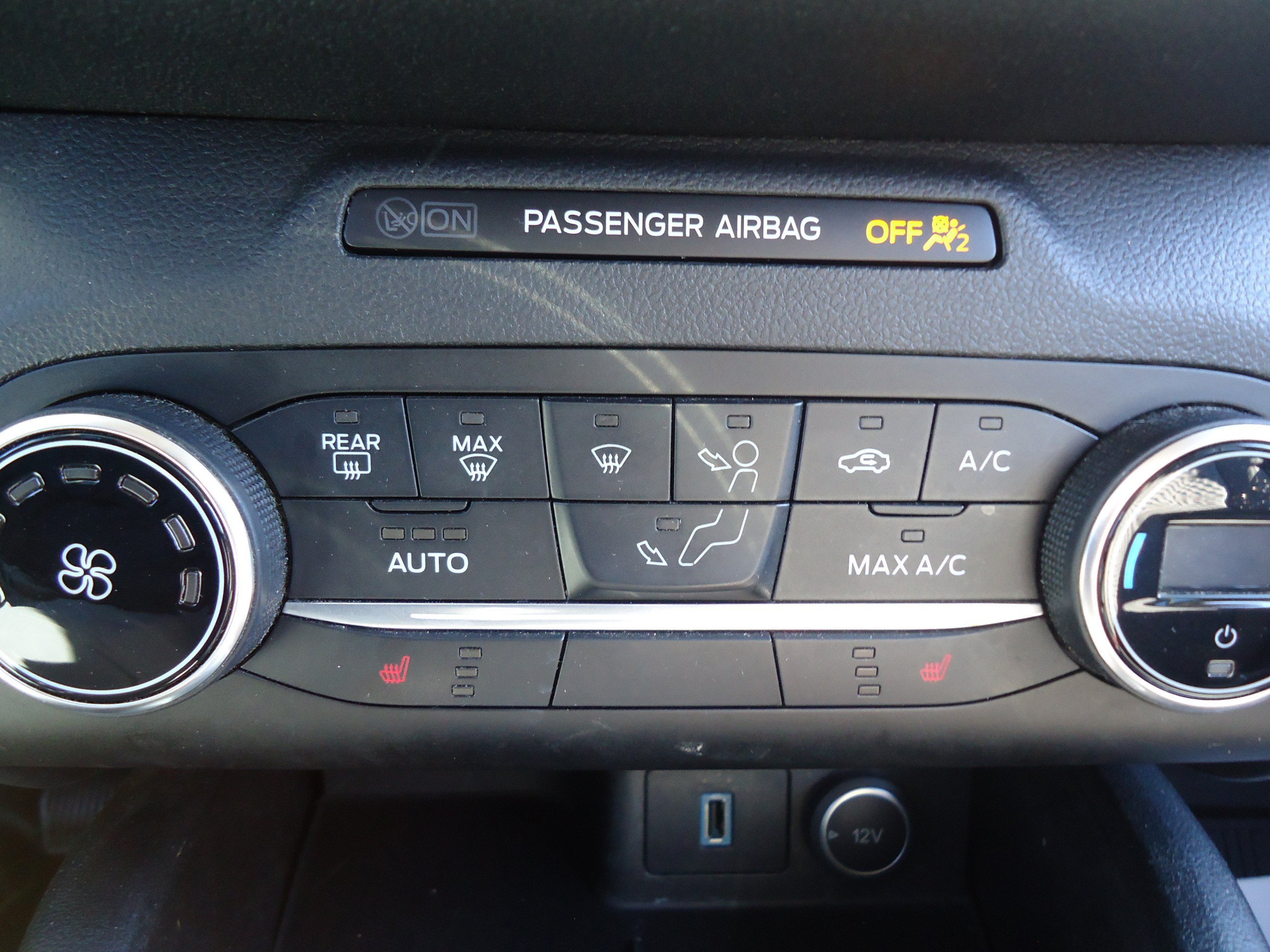 Used 2020 Ford Escape SE AWD/4WD image 18