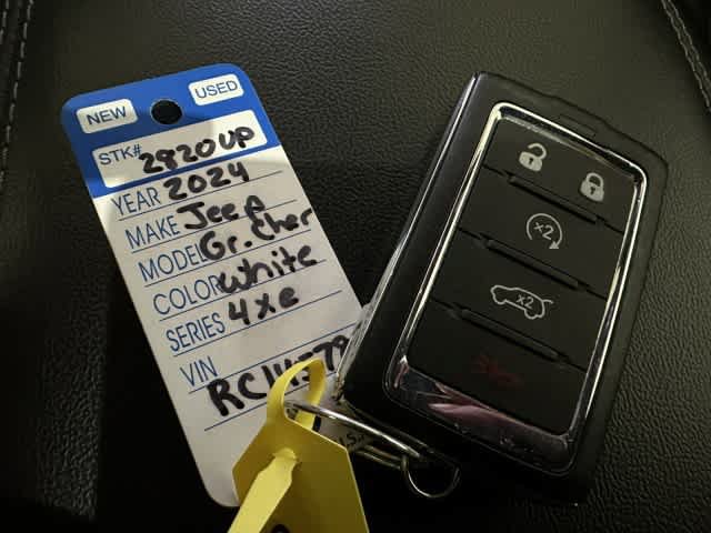 Used 2024 Jeep Grand Cherokee Limited 4xe AWD/4WD image 34