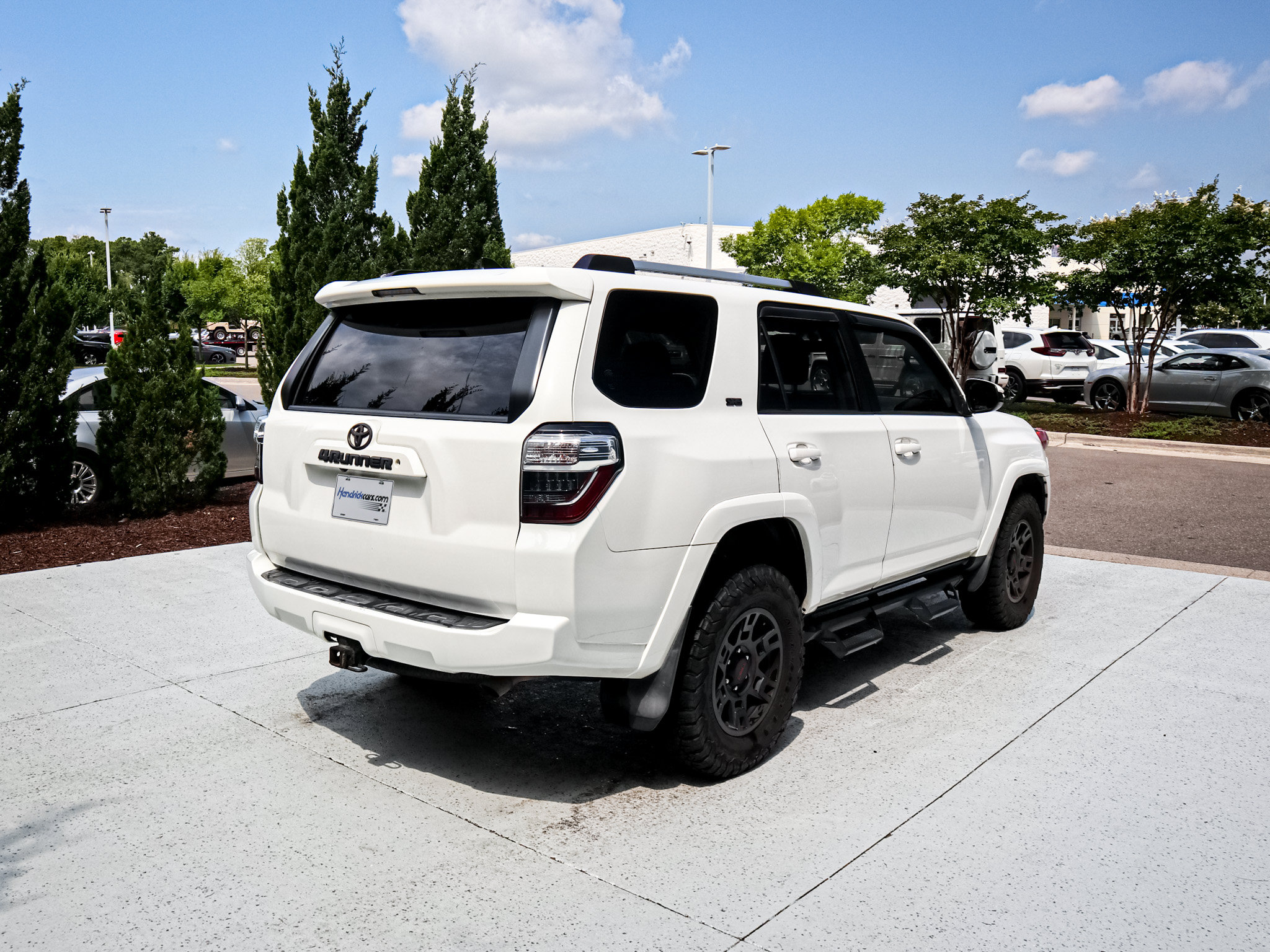 Used 2019 Toyota 4Runner SR5 AWD/4WD image 8