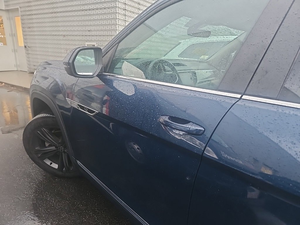 Used 2021 Volkswagen Atlas SE w/ Panoramic Sunroof Package image 4