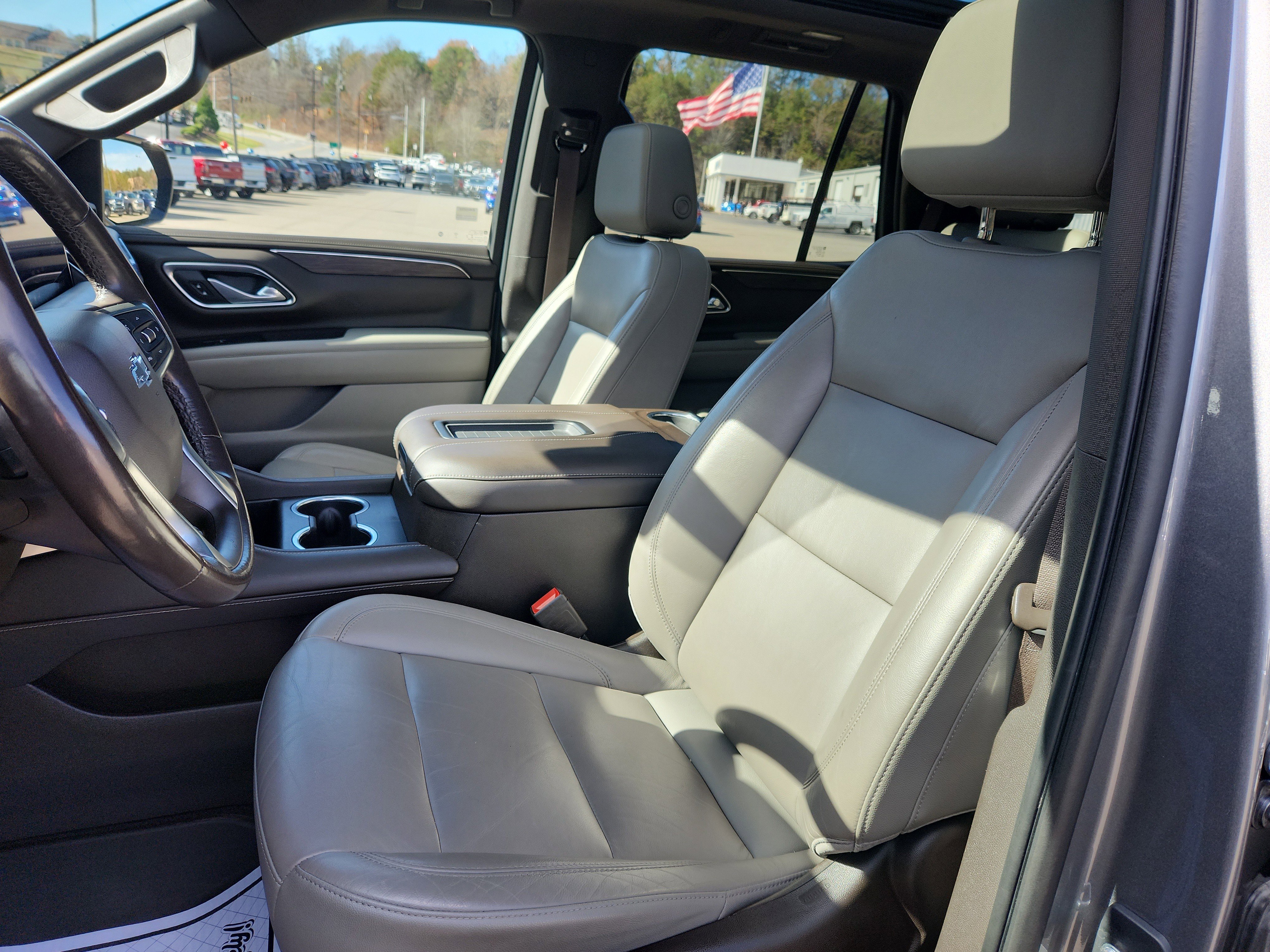 Used 2021 Chevrolet Tahoe Z71 w/ Z71 Signature Package image 24