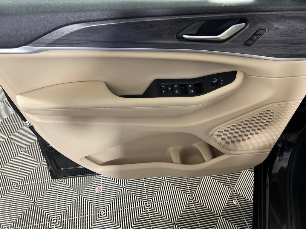 Used 2024 Jeep Grand Cherokee Limited AWD/4WD image 16
