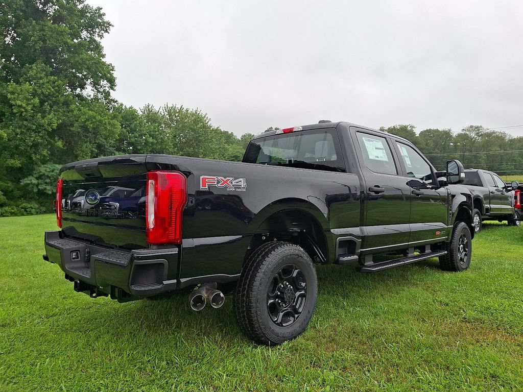 New 2026 Ford F250 XL w/ STX Appearance Package AWD/4WD image 4