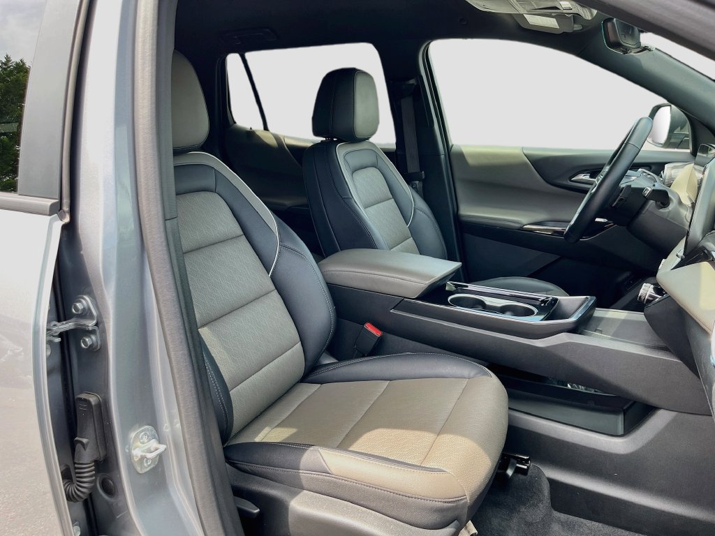 Used 2025 Chevrolet Equinox LT w/ Convenience Package II AWD/4WD image 33