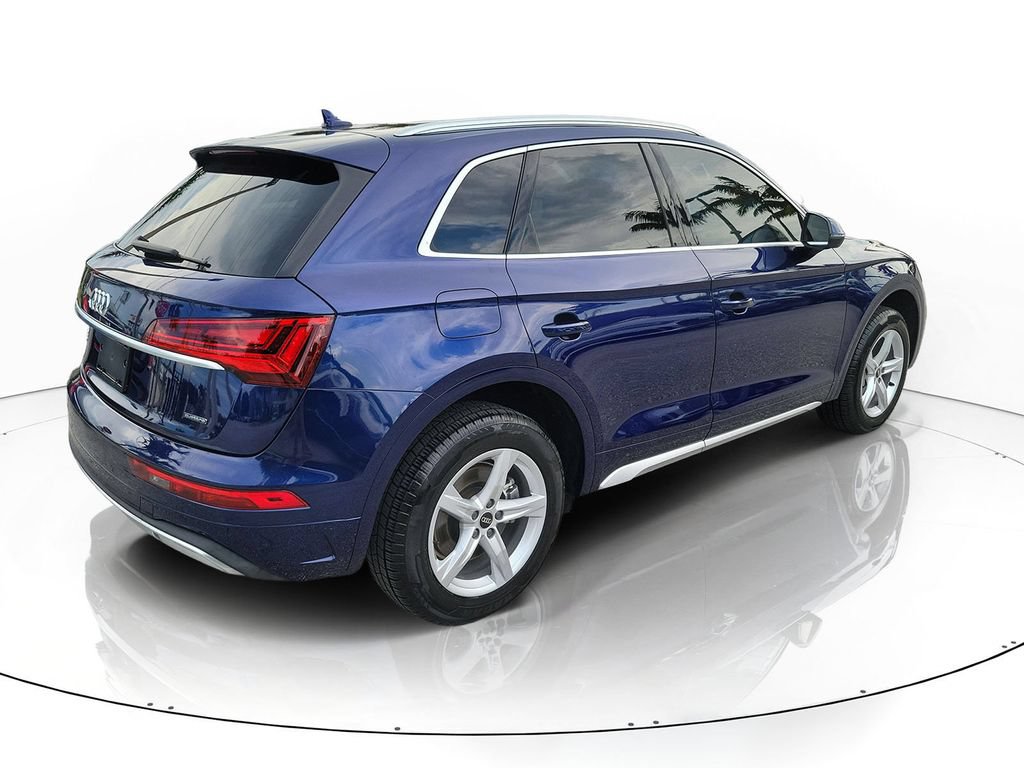 Certified 2023 Audi Q5 Premium w/ Convenience Package AWD/4WD image 4