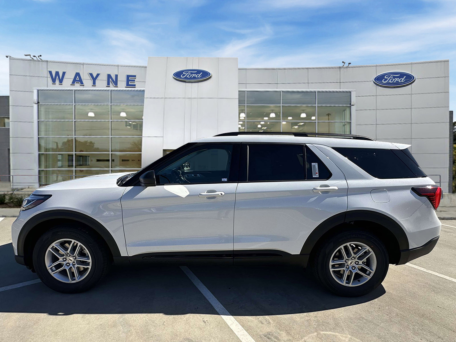 New 2026 Ford Explorer Active image 5