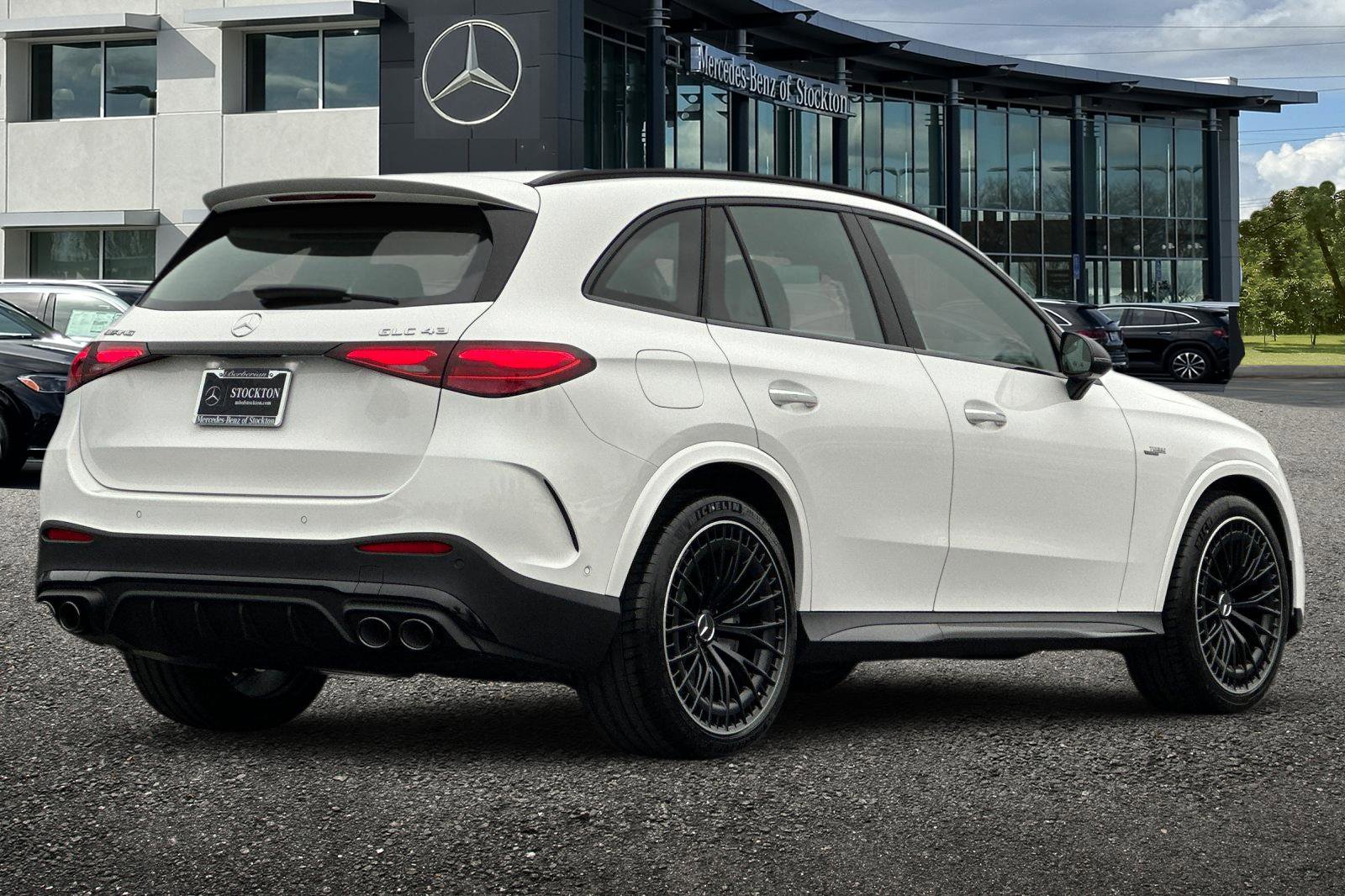 New 2026 Mercedes-Benz GLC 43 AMG 4MATIC image 4