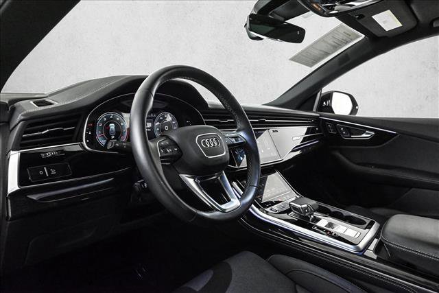 Certified 2025 Audi Q8 Prestige image 10