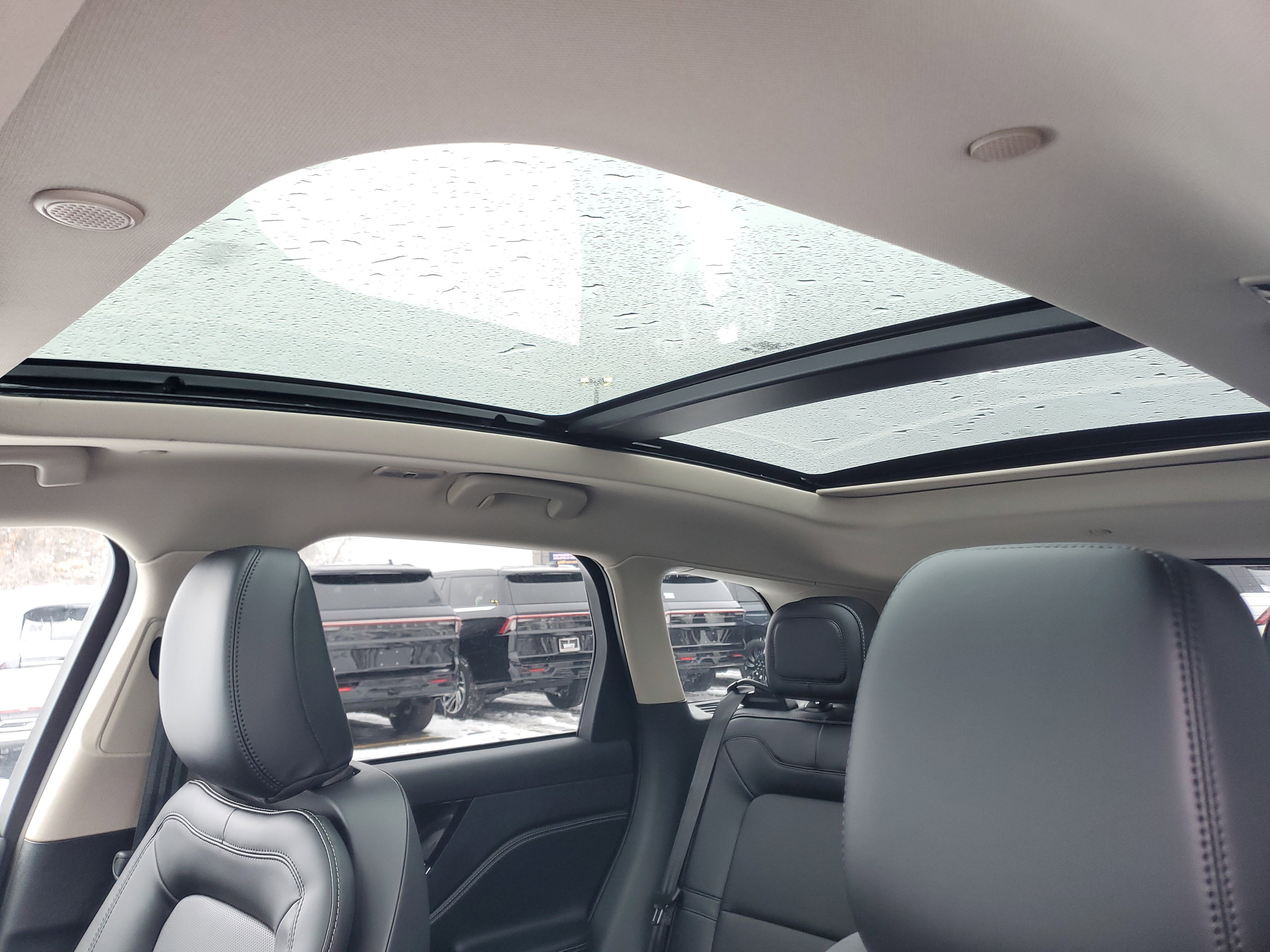 New 2026 Lincoln Corsair Premiere image 11