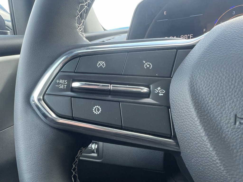 New 2025 Chevrolet Traverse LT image 16