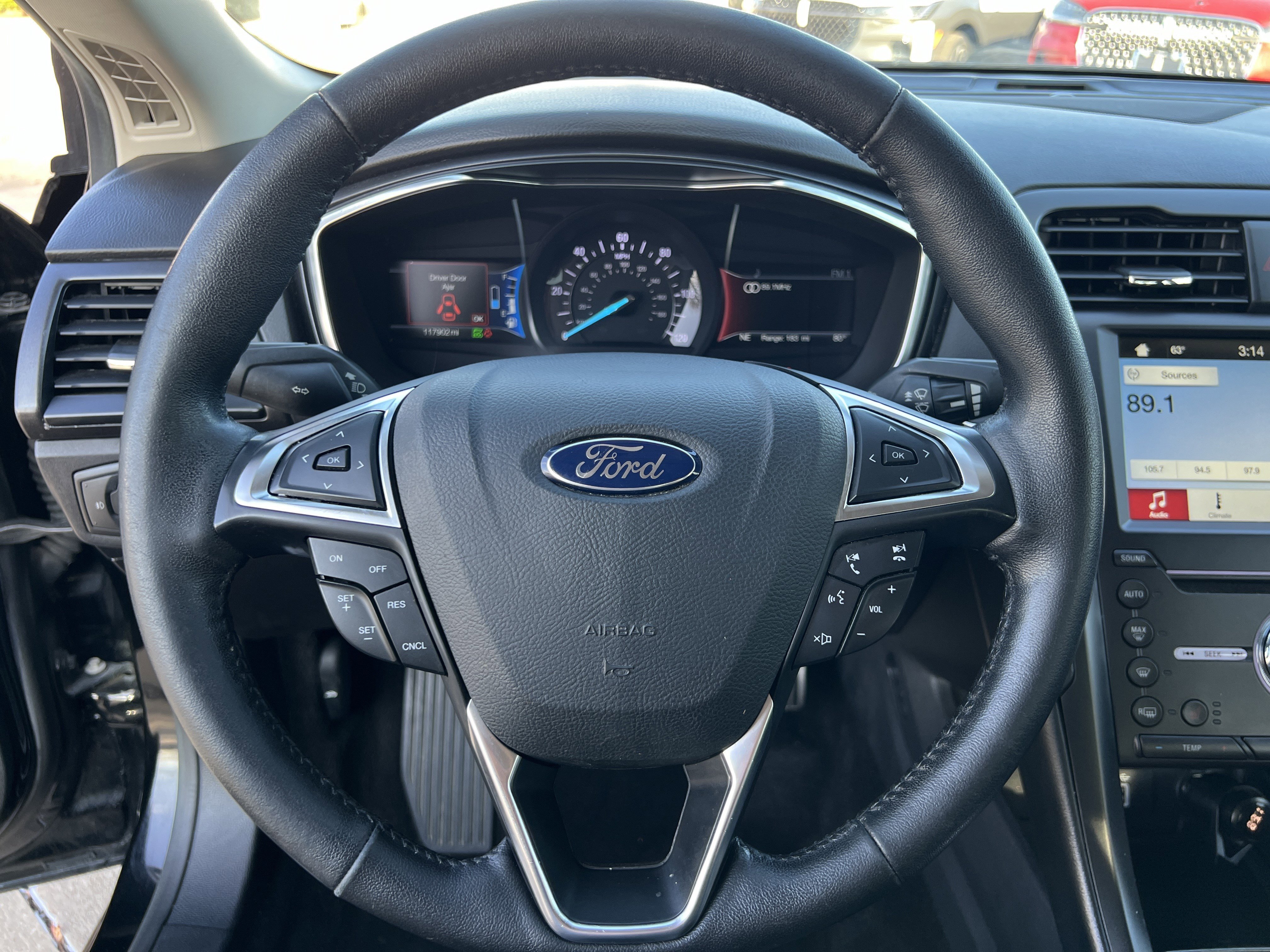 Used 2018 Ford Fusion Titanium image 18