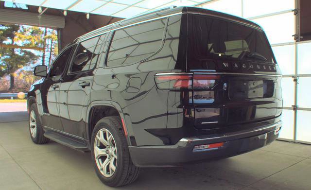 Used 2022 Jeep Wagoneer Series I w/ Premium Group I AWD/4WD image 4