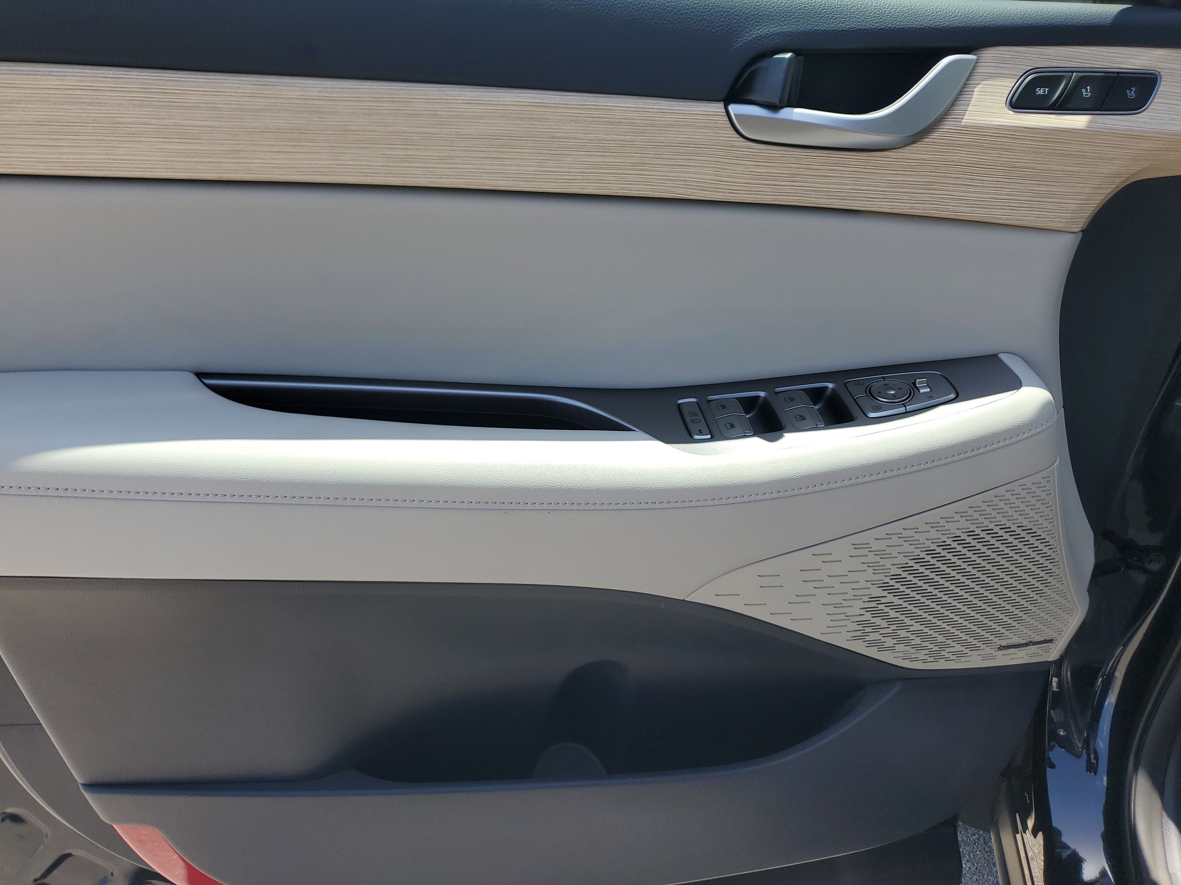 Used 2025 Hyundai Palisade Limited image 27