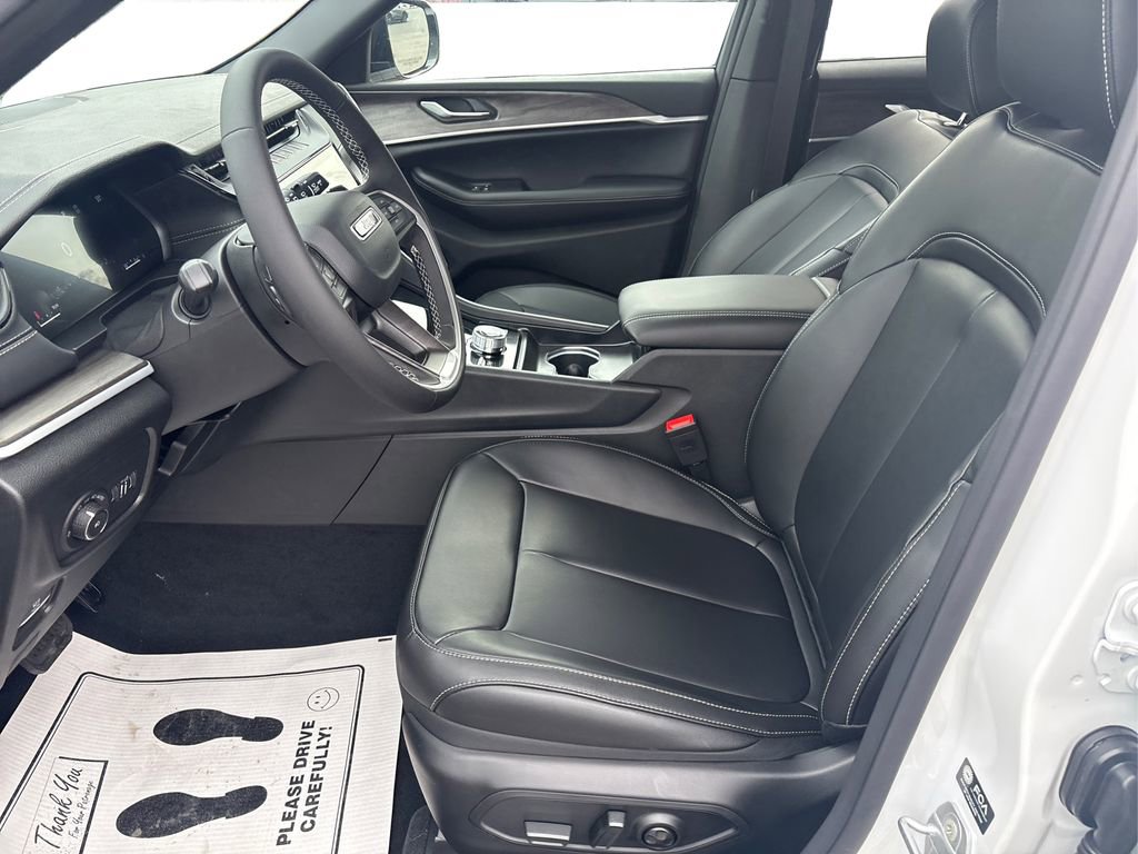 New 2026 Jeep Grand Cherokee Limited image 9