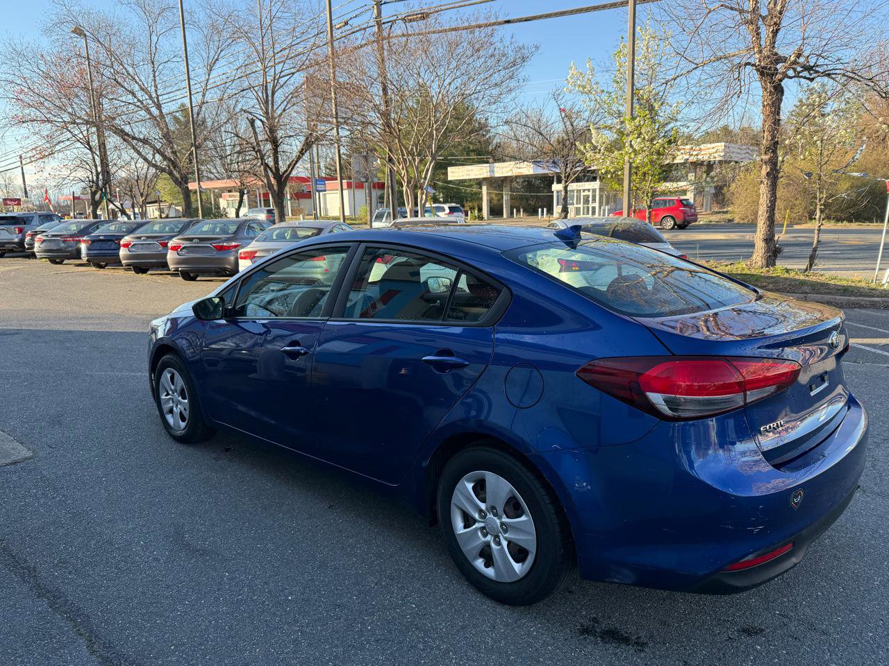 Used 2018 Kia Forte LX image 5