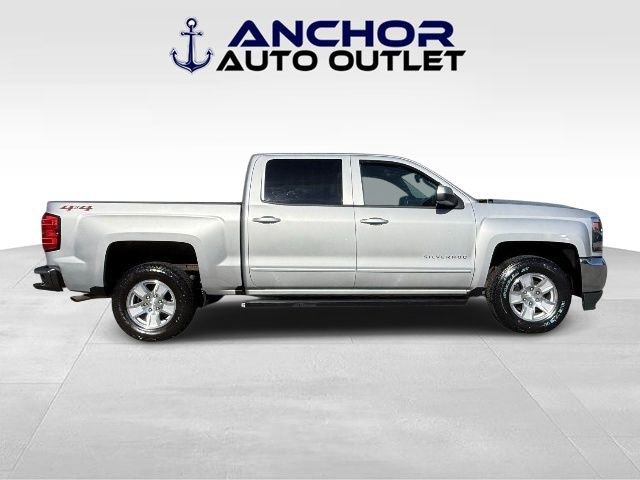 Used 2018 Chevrolet Silverado 1500 LT w/ All Star Edition AWD/4WD image 9
