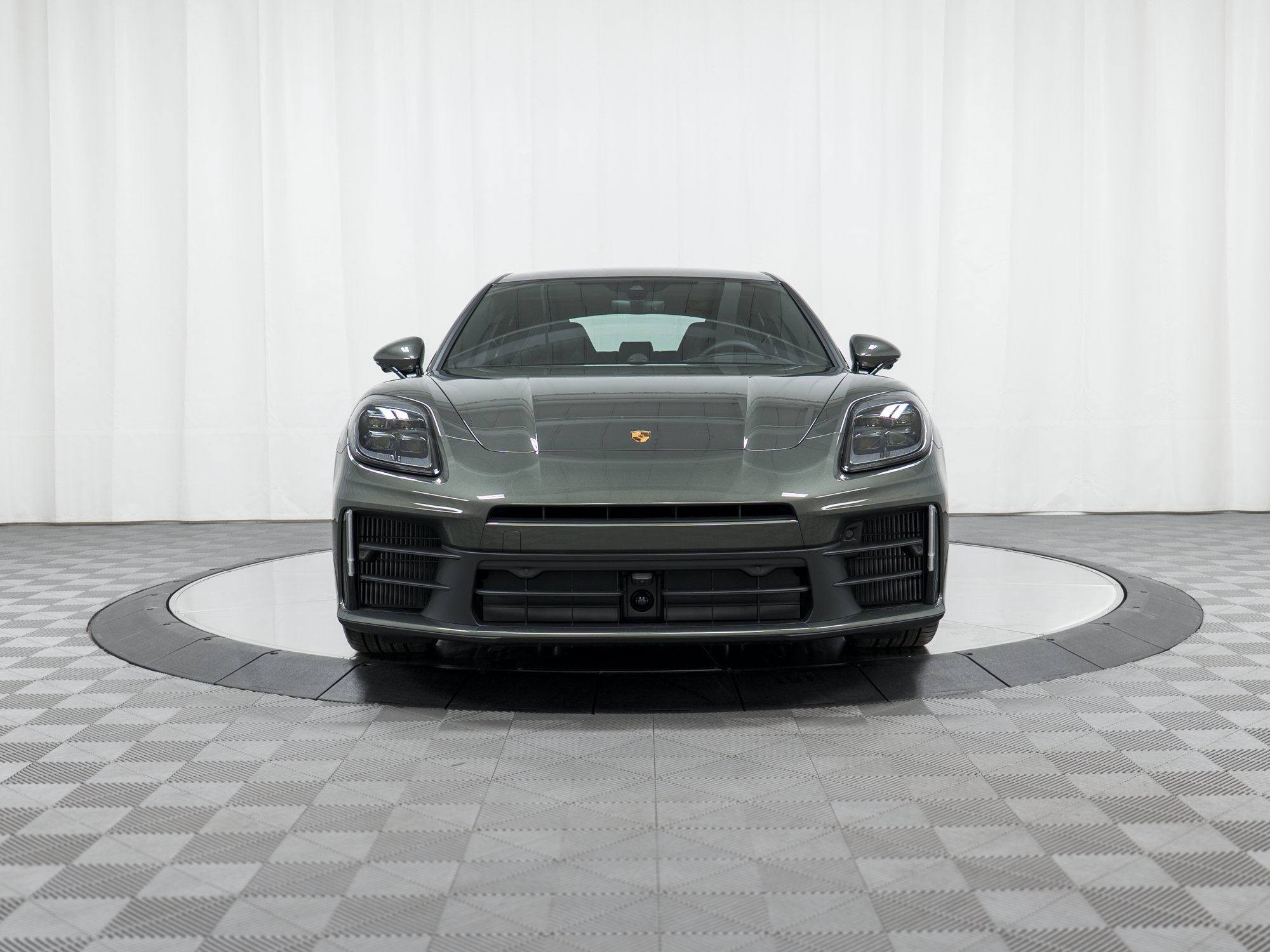 Used 2026 Porsche Panamera 4S AWD/4WD image 10