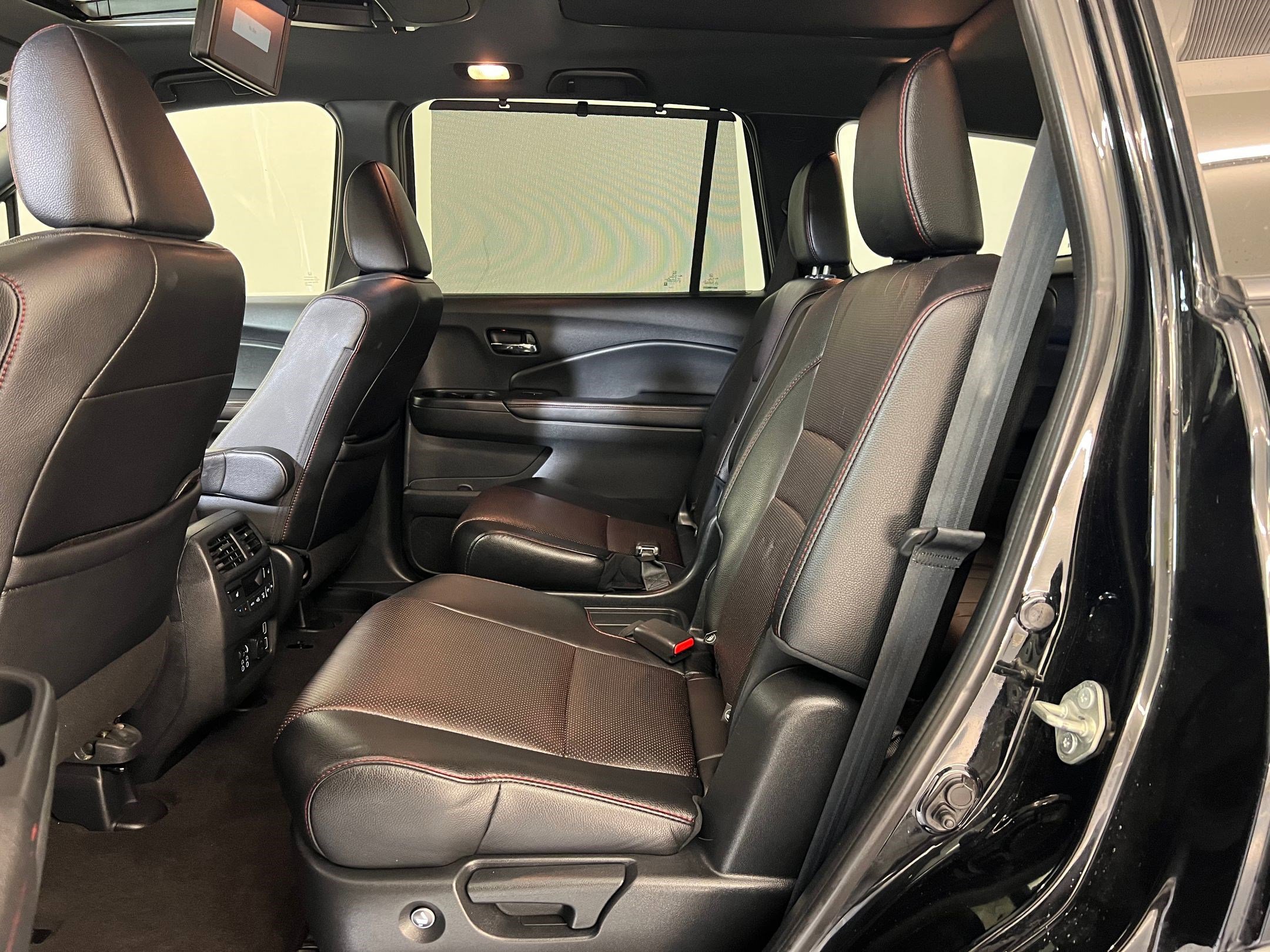Used 2020 Honda Pilot Black Edition image 12