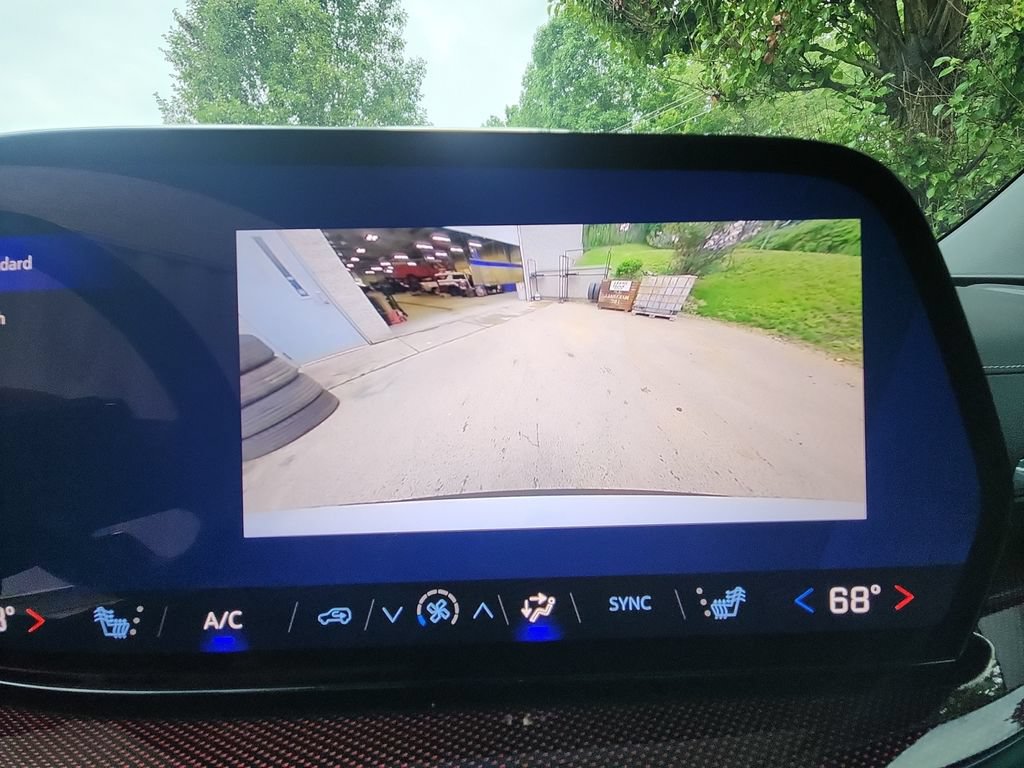 Certified 2026 Chevrolet Traverse Z71 w/ LPO, Floor Liner Package AWD/4WD image 20