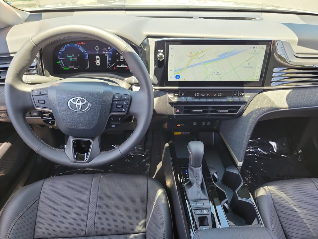 Used 2026 Toyota Camry XLE AWD/4WD image 4