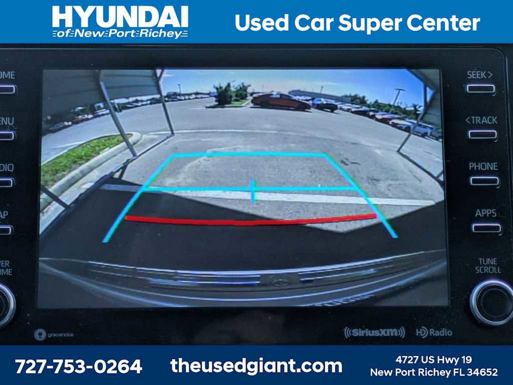 Used 2020 Toyota Highlander XLE FWD image 28