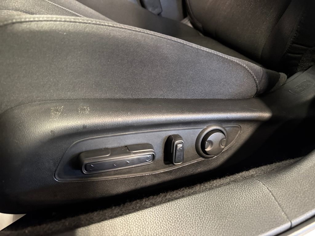 Used 2023 Honda Accord Sport image 13