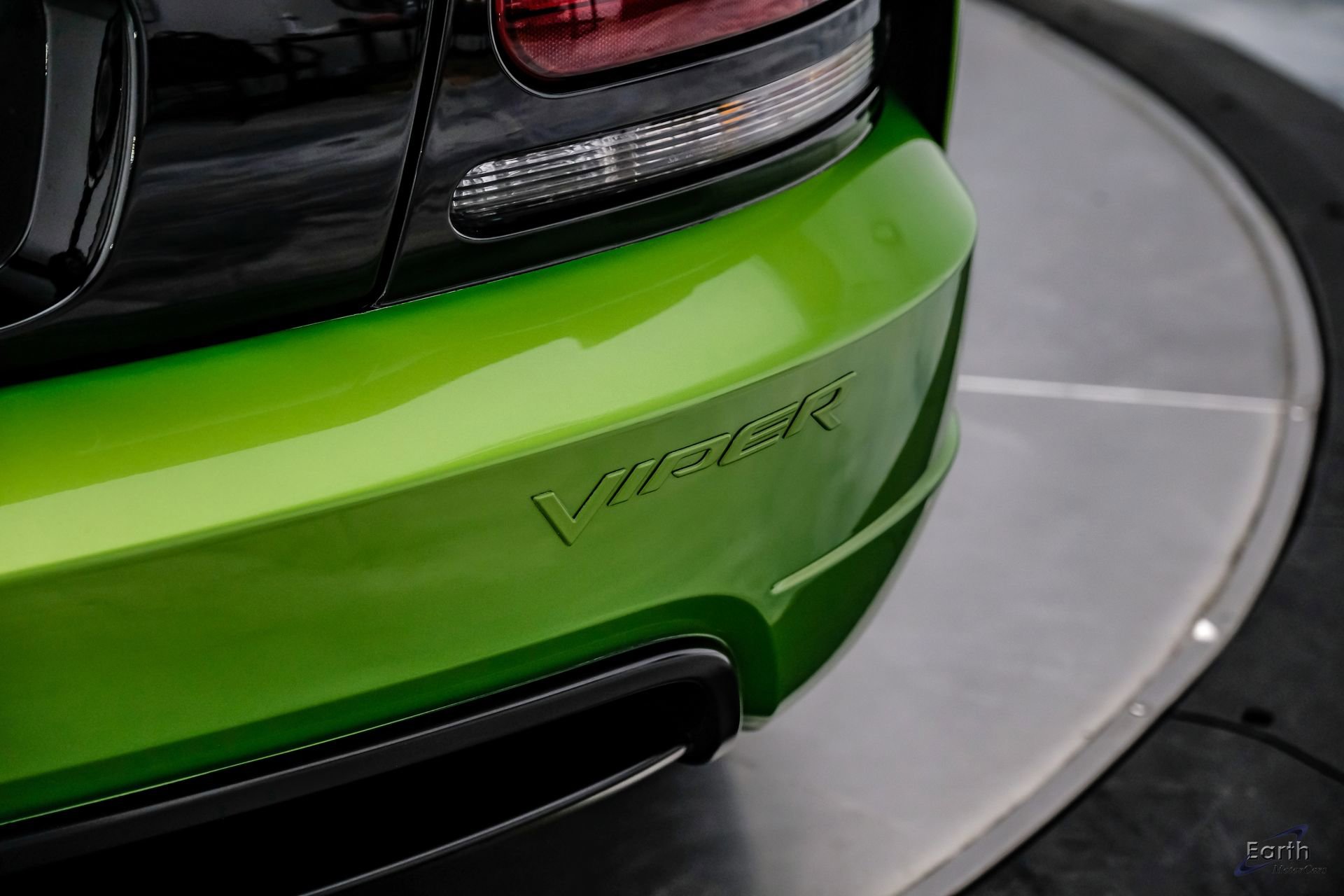 Used 2010 Dodge Viper ACR RWD image 16