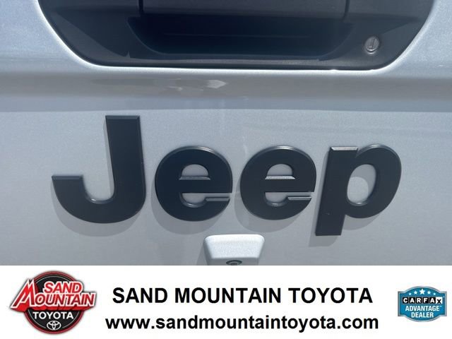 Used 2024 Jeep Gladiator Sport AWD/4WD image 11