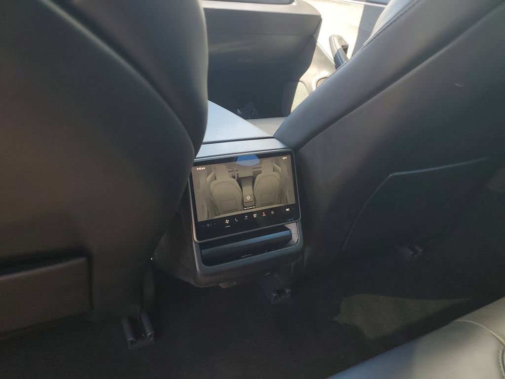 Used 2025 Tesla Model 3 Long Range RWD image 17
