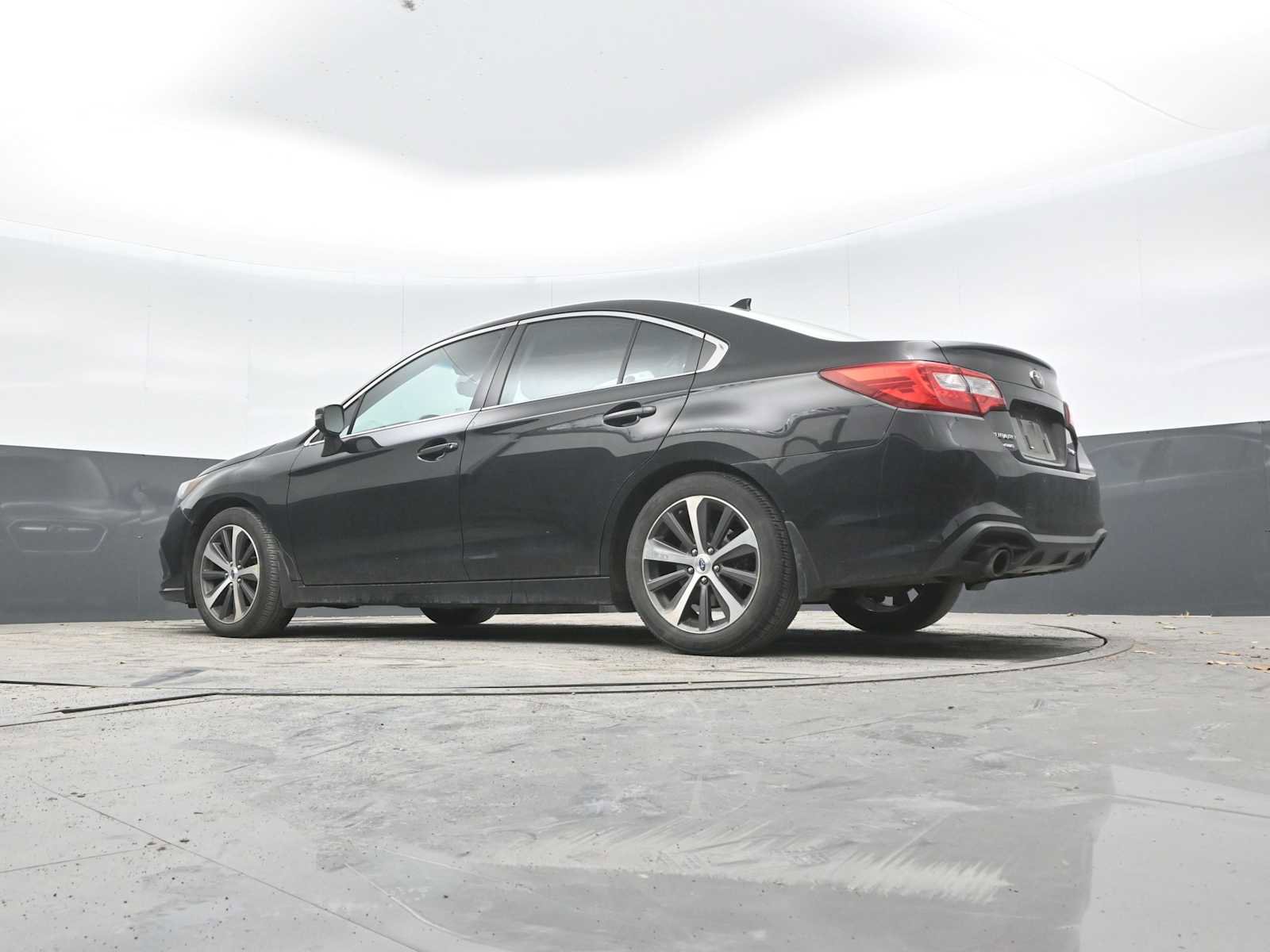 Used 2018 Subaru Legacy 2.5i Limited AWD/4WD image 23