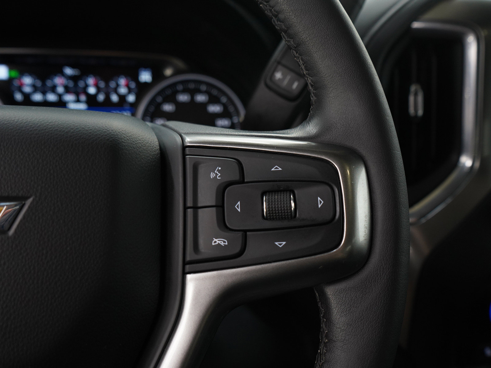 Used 2021 Chevrolet Silverado 2500 LTZ w/ LTZ Premium Package AWD/4WD image 31