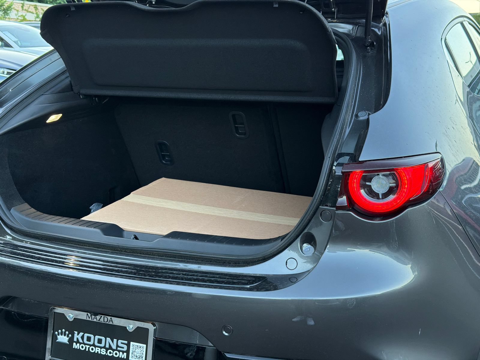 New 2026 MAZDA MAZDA3 Hatchback w/Premium Plus Pkg AWD/4WD image 7