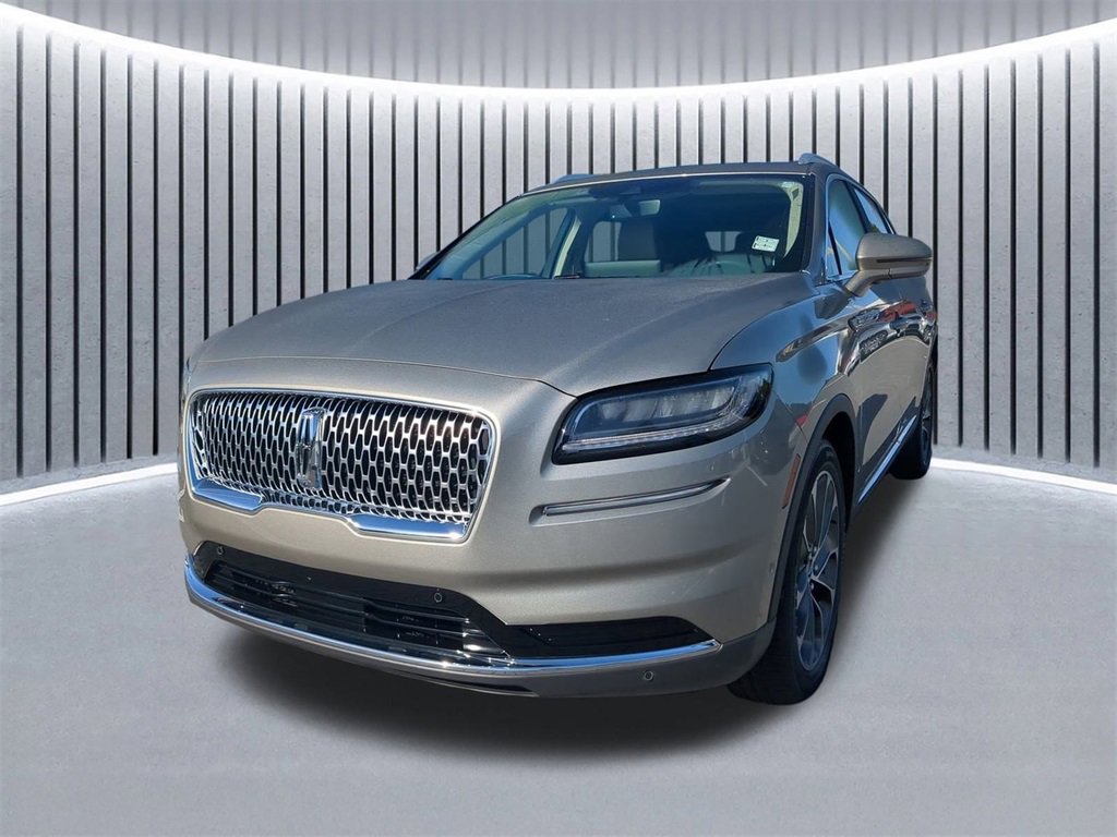 Used 2023 Lincoln Nautilus Reserve w/ Equipment Group 201A image 9