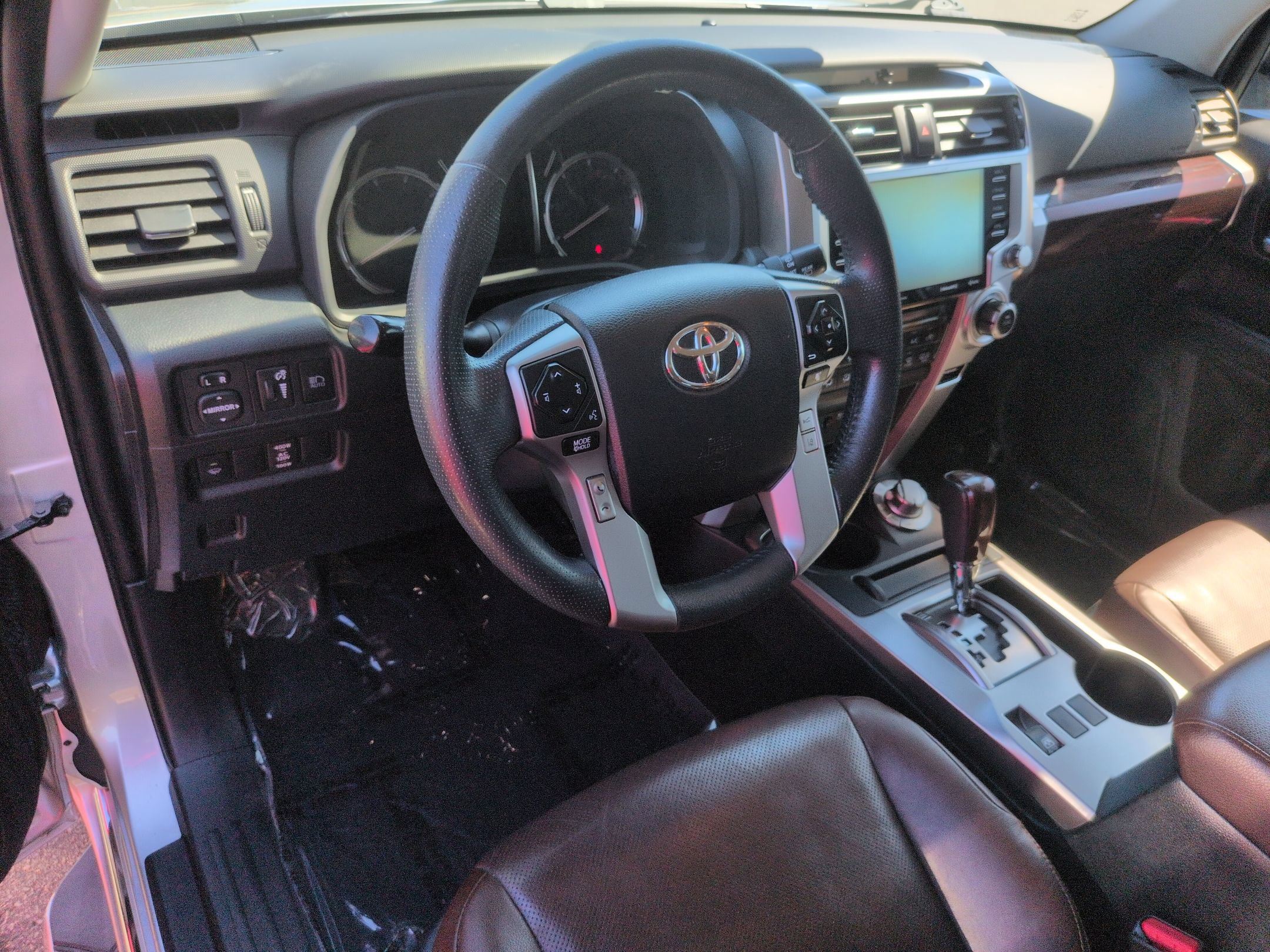 Used 2020 Toyota 4Runner Limited AWD/4WD image 17