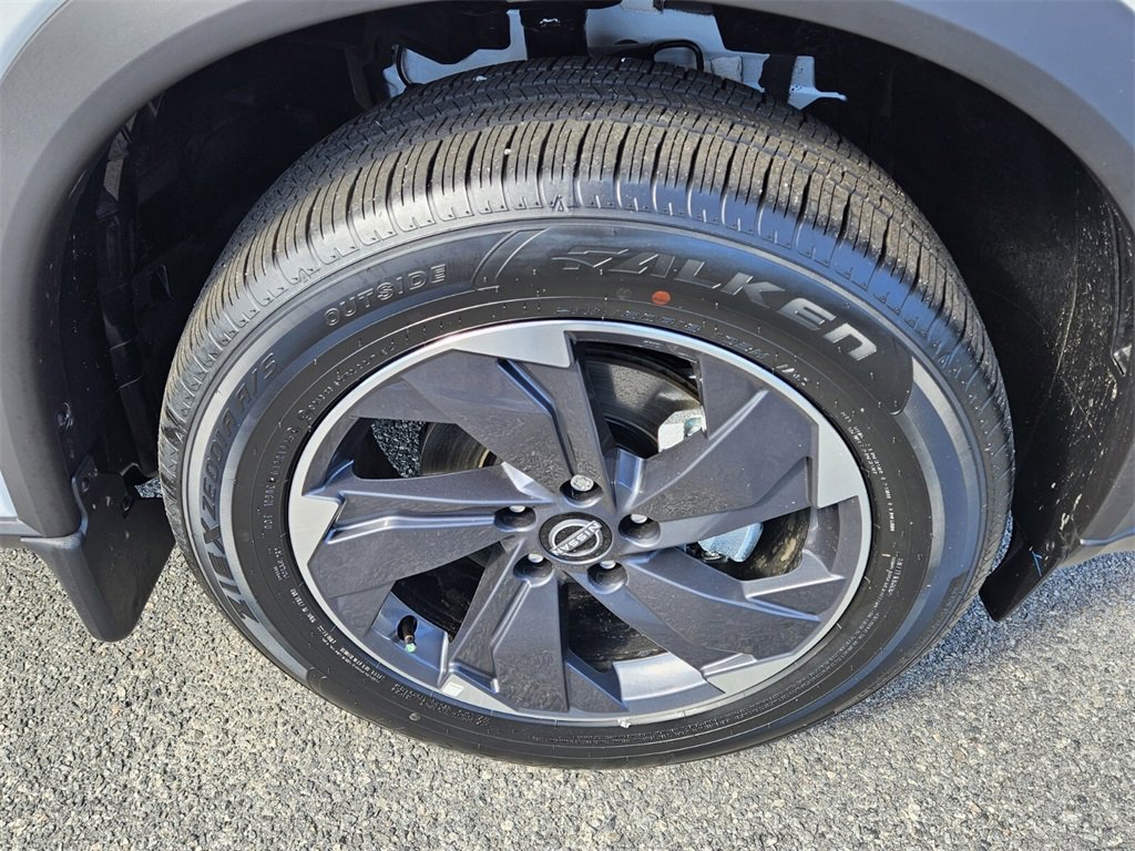 New 2026 Nissan Rogue SV w/ SV Premium Package image 14