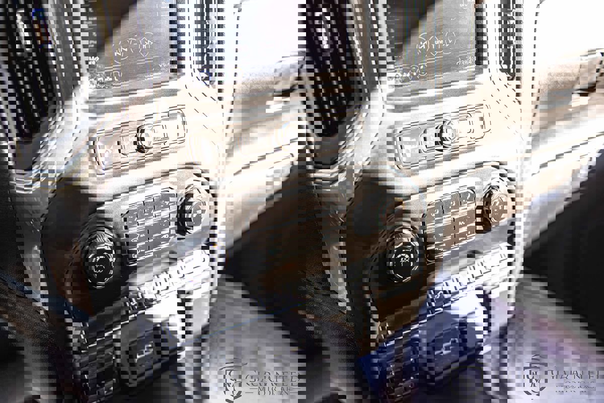 Used 2022 Chevrolet Silverado 2500 Custom w/ Custom Value Package image 26