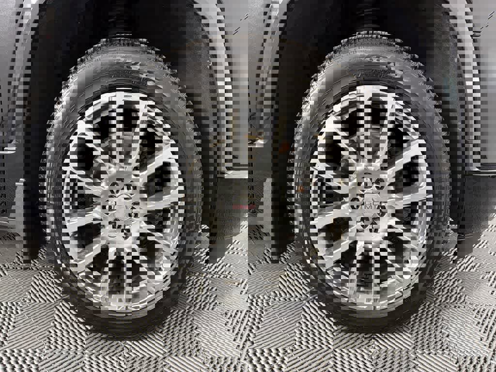 Certified 2023 GMC Acadia Denali w/ Trailering Package image 19