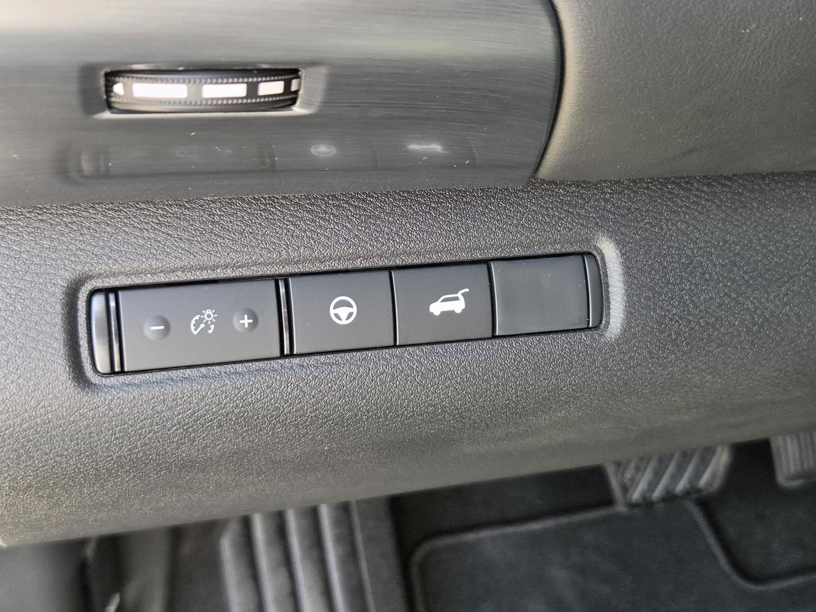 New 2026 Nissan Pathfinder SL FWD image 20