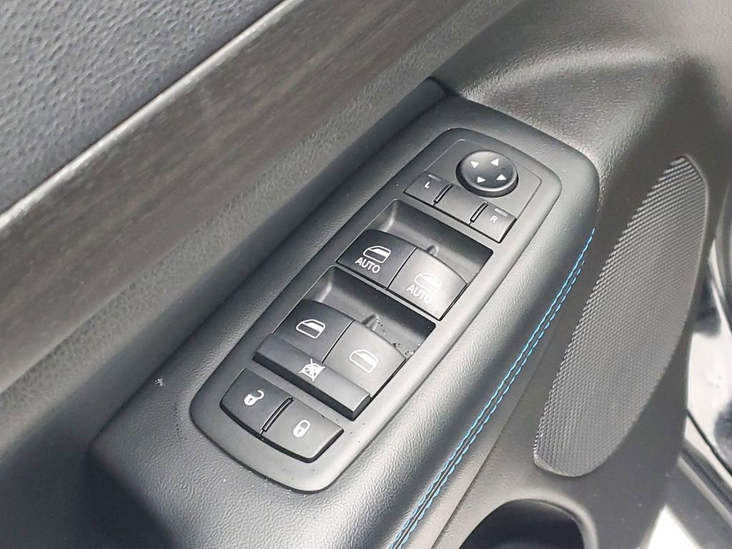 Used 2018 Jeep Grand Cherokee Laredo image 10