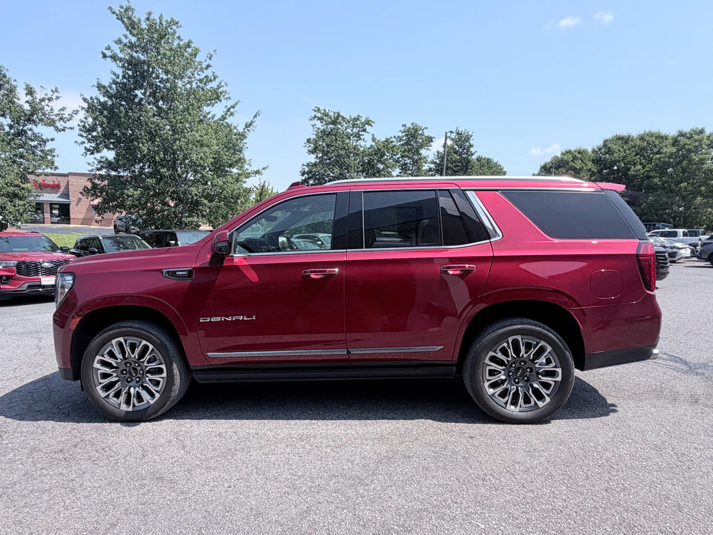 Used 2023 GMC Yukon Denali Ultimate AWD/4WD image 5